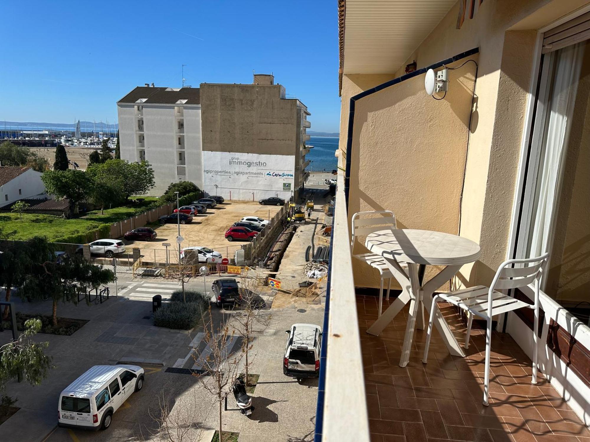 Agi Llotja Plazza Daire Roses Dış mekan fotoğraf